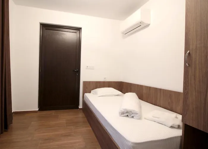 бялата къща 2 Złatograd