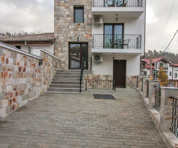 бялата къща 2